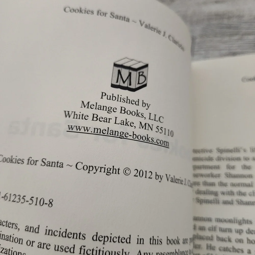 Cookies‎ for Santa by Valerie J Clarizio SIGNED Murder Mystery Romance Fiction